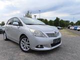 Toyota Verso Travel - gebrauchte Toyota Verso aus dem Jahr 2012