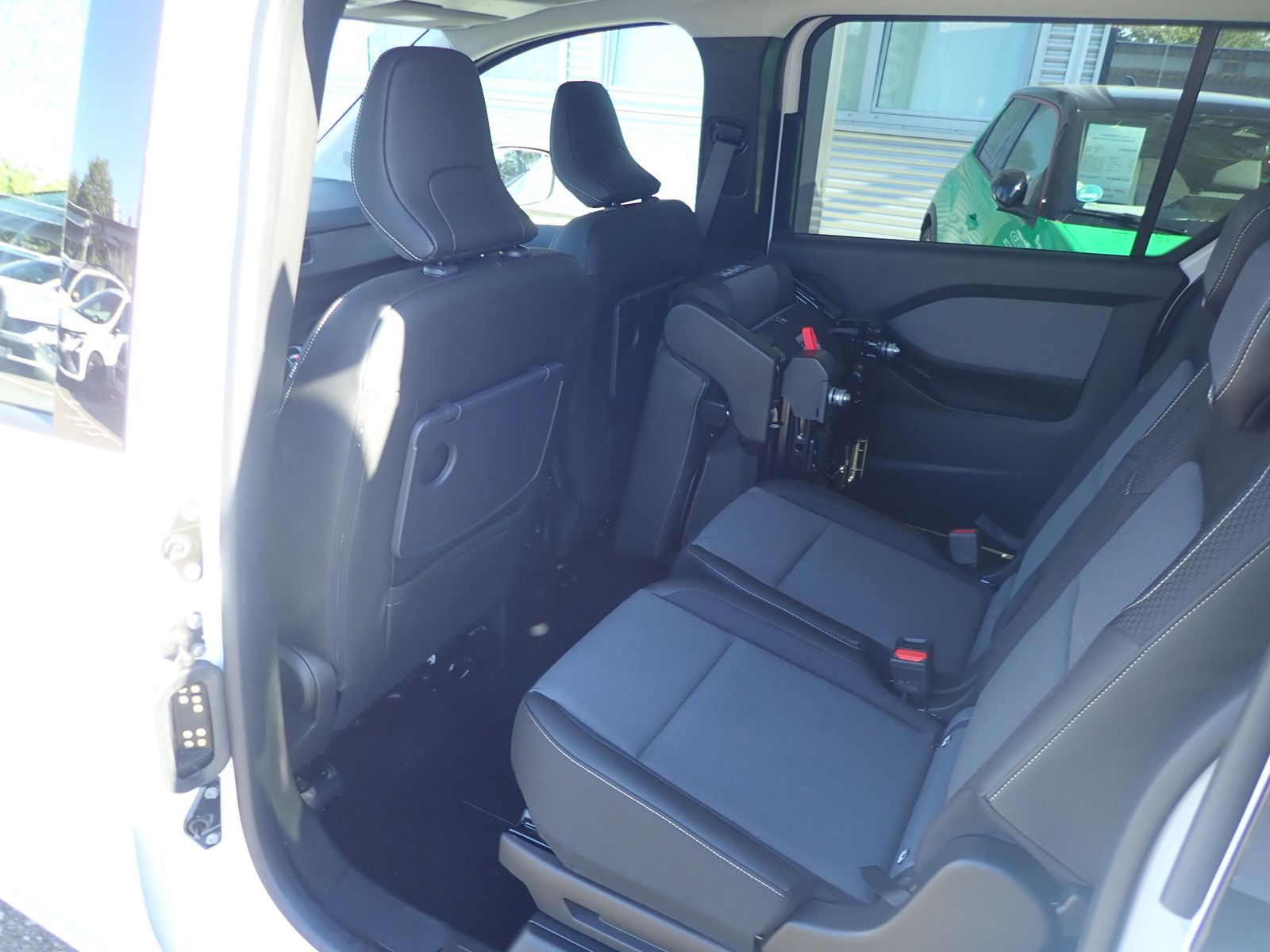 Fahrzeugabbildung Renault Kangoo PKW Techno TCe 130 EDC (L2) 7 Sitze