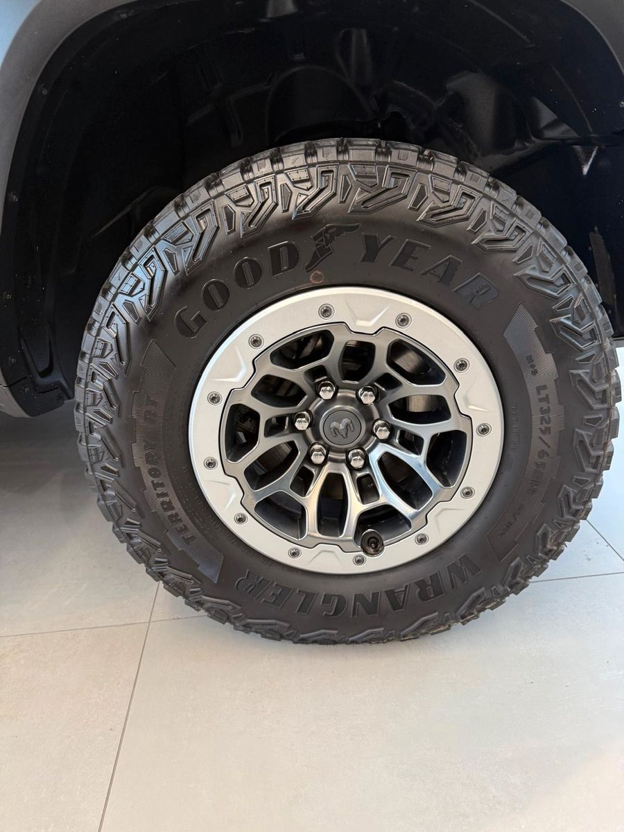 Fahrzeugabbildung Dodge RAM 1500 TRX 6.2 V8 *KOMPRESSOR*PANO*BullBar*MX4