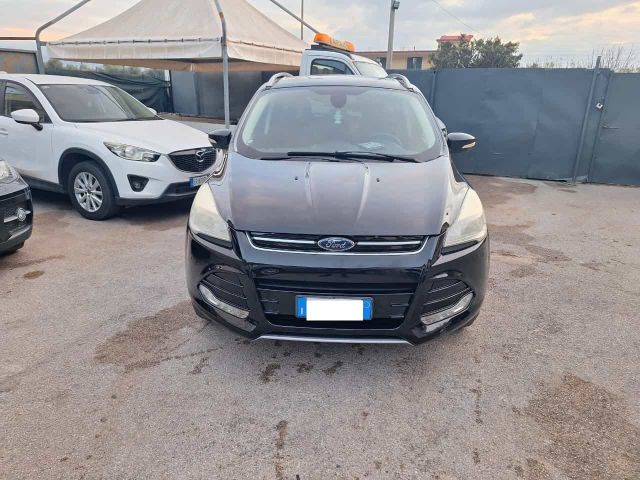 Ford Kuga 2.0 TDCI 140 CV 4WD Titanium