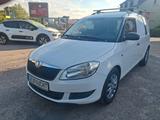 Skoda Praktik 1.6 TDI 90PS AHK Klima TÜV 09/26 - Skoda Praktik Gebrauchtwagen