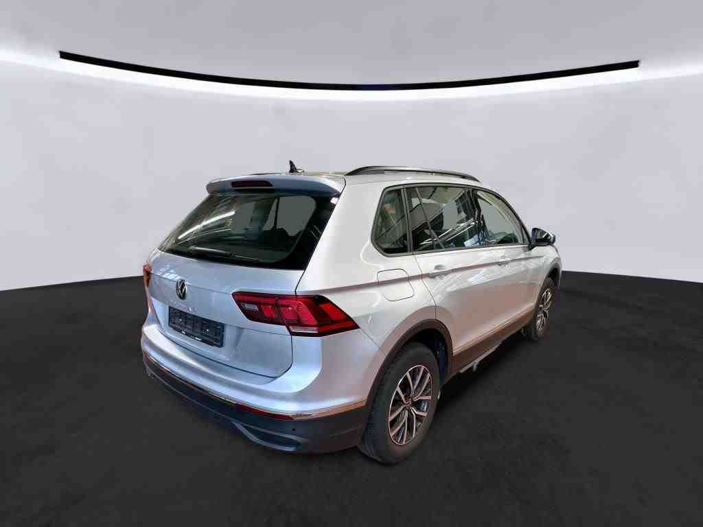 Fahrzeugabbildung Volkswagen Tiguan TSI Life LED Navi ACC PDC SH