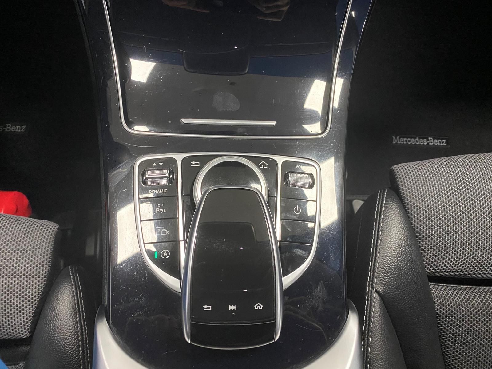 Fahrzeugabbildung Mercedes-Benz C 220 2.0 CDI Avantgarde+NAVI+AHK schwenk+KAMERA
