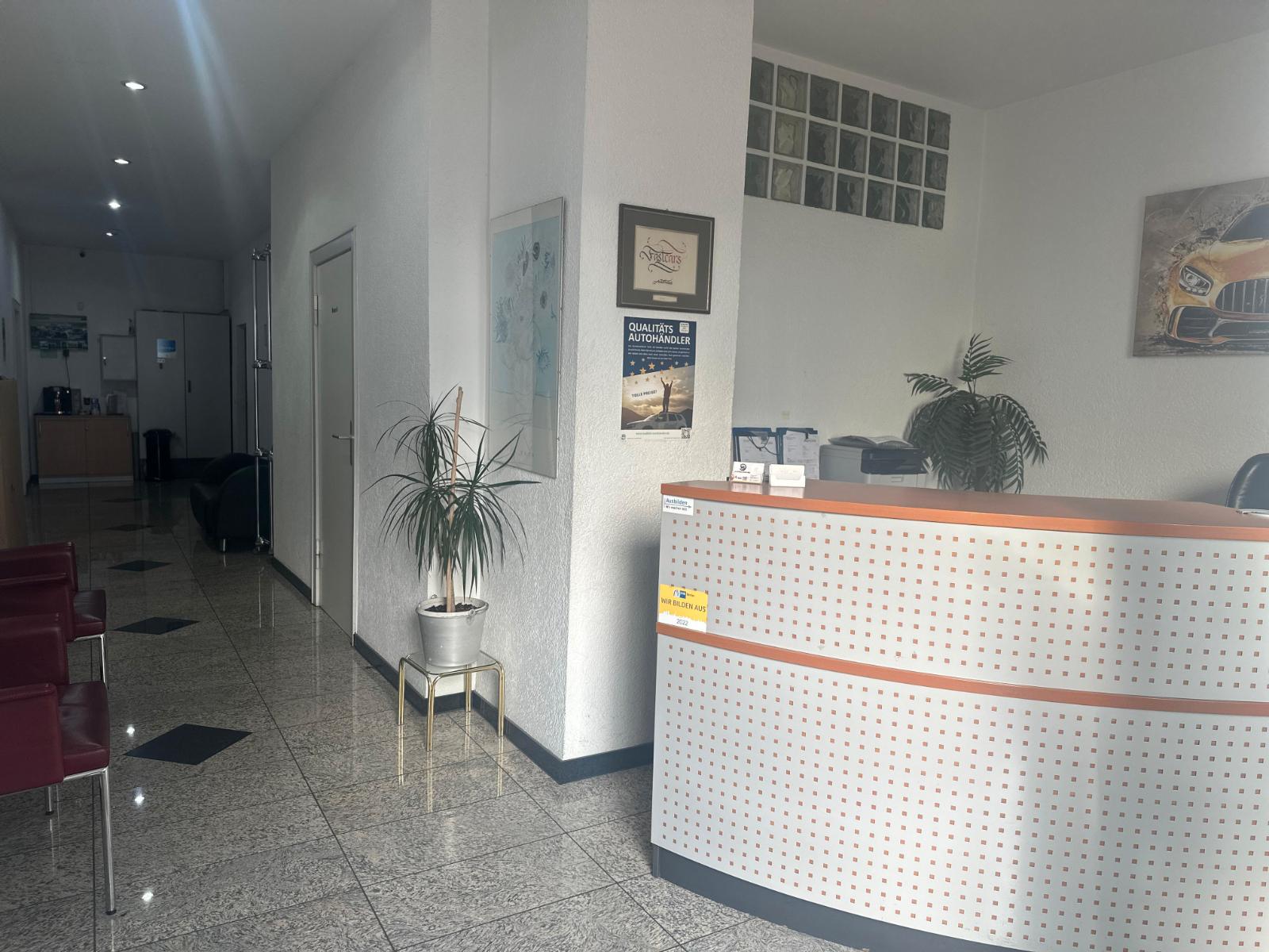 showroom-image-main