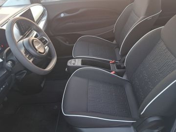 Fiat 500 e Base KeyLess+Navi+LM+SpurH+AUT+KlimaA