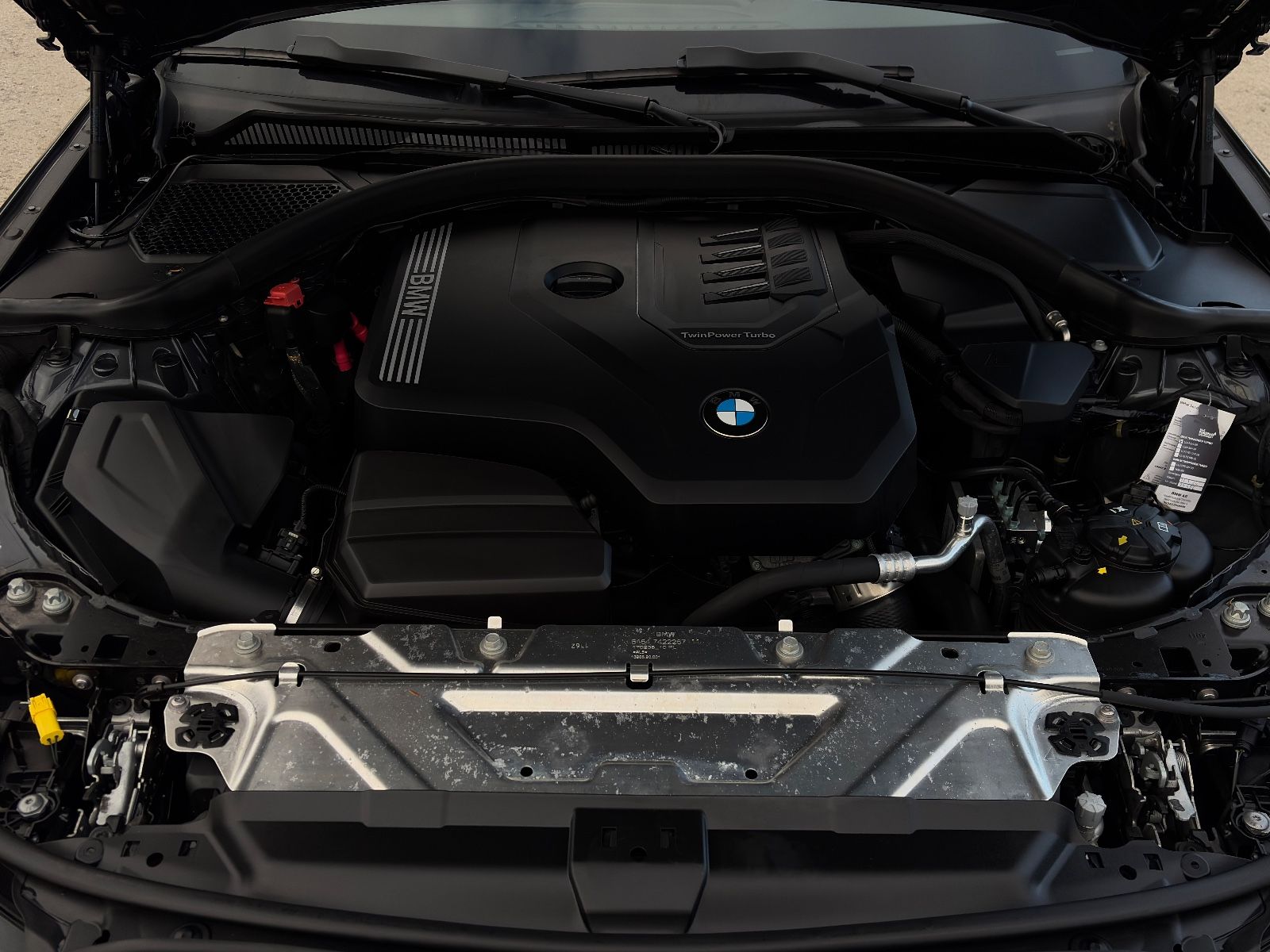 Fahrzeugabbildung BMW 320i Limo Sport Line 3Z-Klima Temp. LCProf. AHK