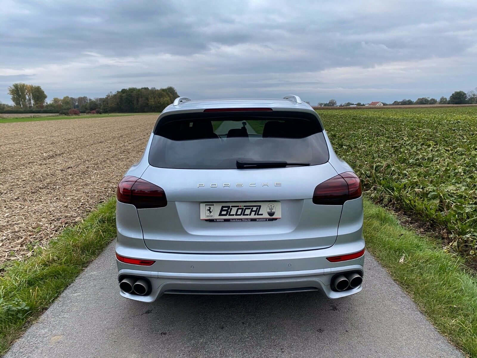 Fahrzeugabbildung Porsche Cayenne S Diesel*AHK*Pano*SHD*VOLL