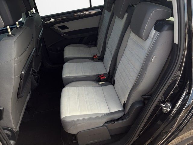 Fahrzeugabbildung Volkswagen Touran Highline 2.0 TDI 110 kW *Rückfahrkamera*