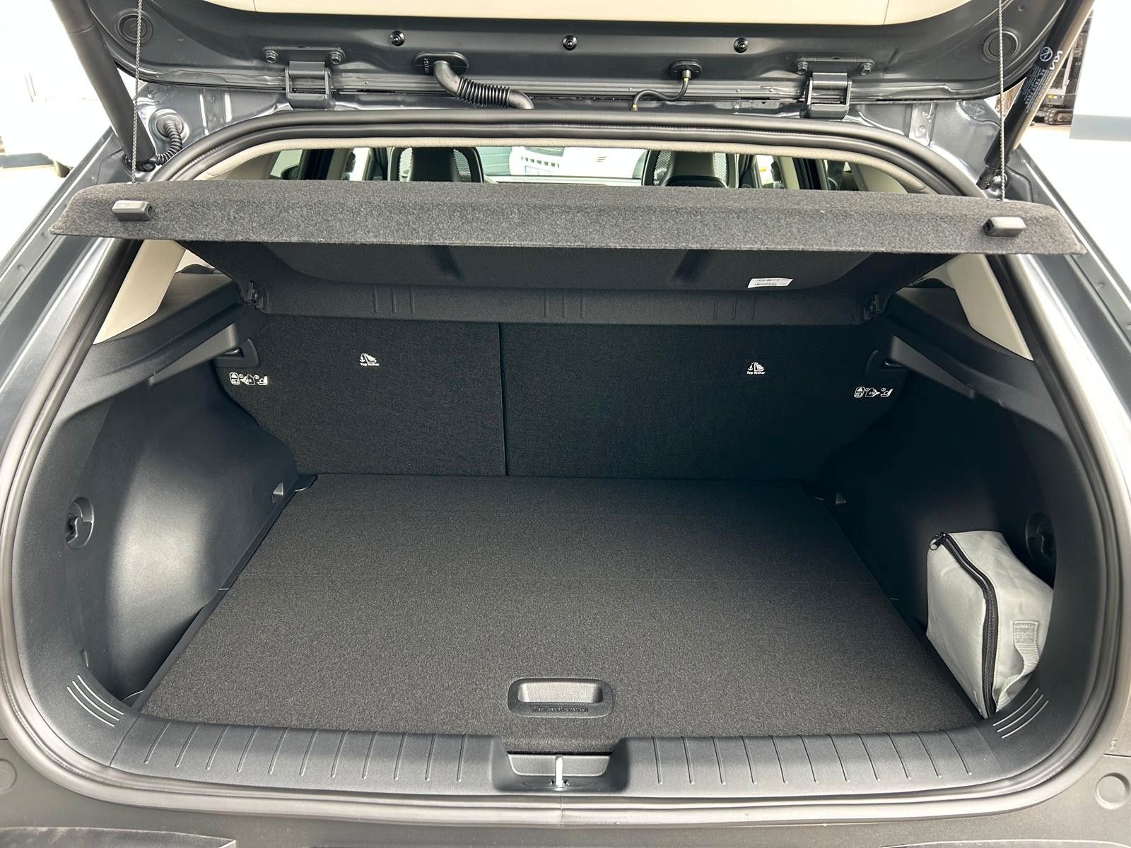 Fahrzeugabbildung Kia EV4 FWD Earth UP TE WIV DWP DE SD