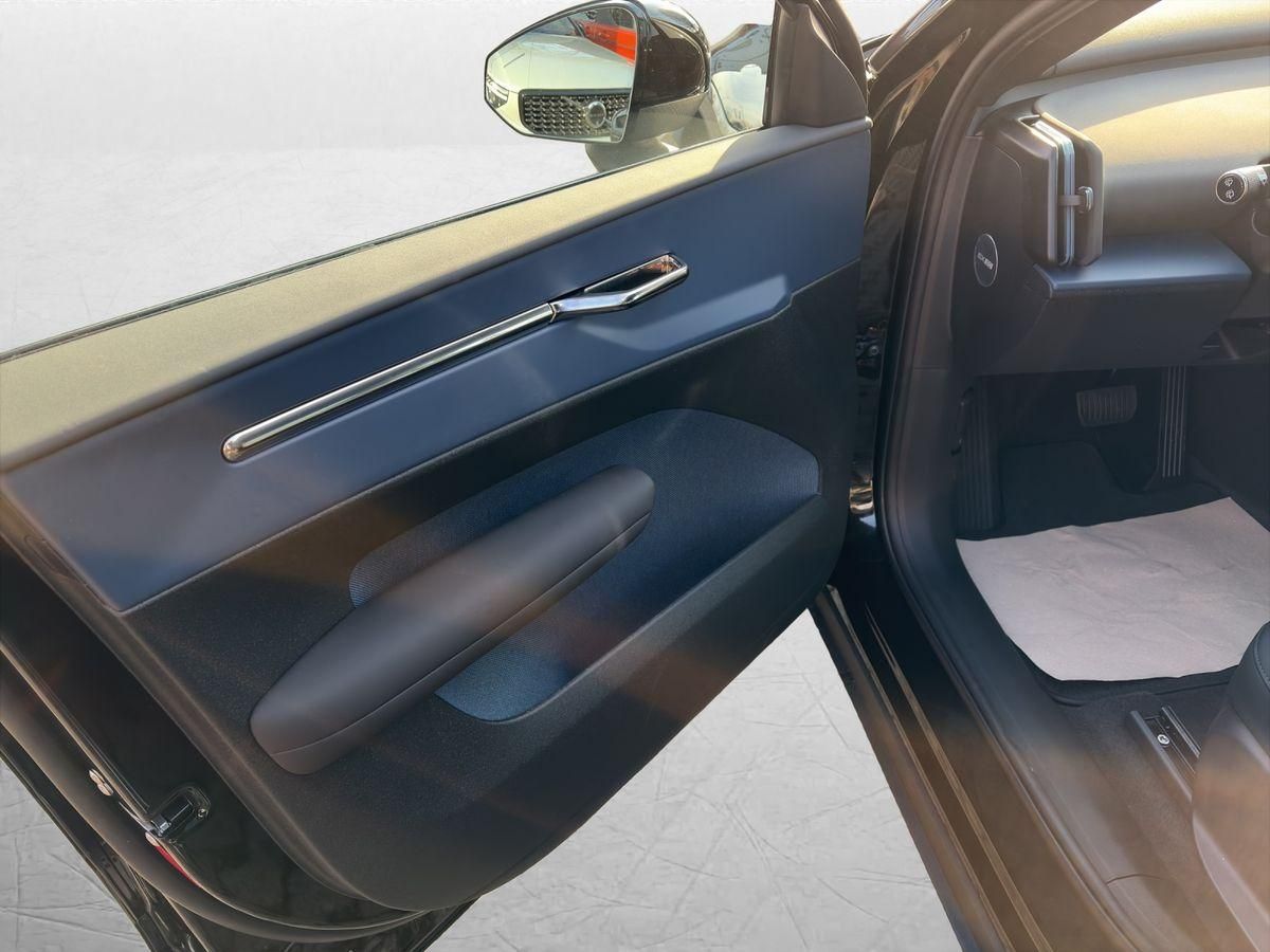 Volvo EX30 - Bild 11