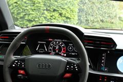 AUDI RS3 Sportback/RS DYNAMIK/ SONOS/ KOMFORT PRO AUDI RS3 Sportback/RS DYNAMIK/ SONOS/ KOMFORT PRO