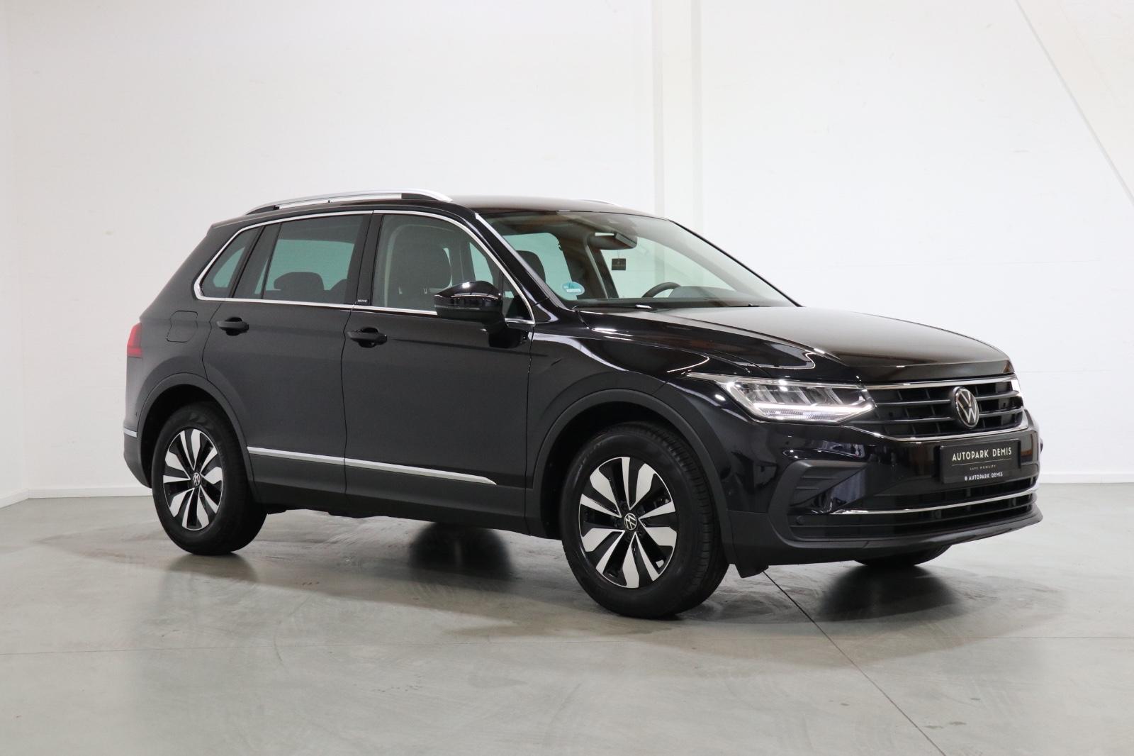 Volkswagen Tiguan Move/IQ.DRIVE/KAM/AMBIENTE/SHZ+HINTEN/ACC