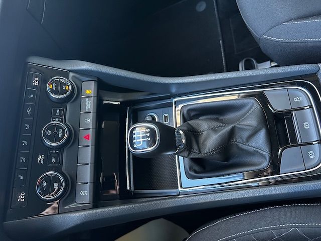 Karoq Ambition BFS;LED;SHZ;PDC:FSE