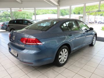Volkswagen Passat - 5