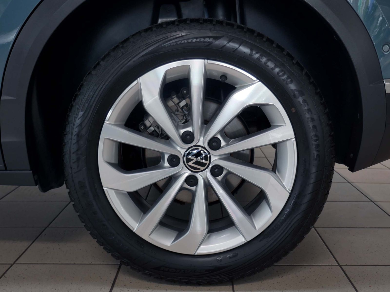 Fahrzeugabbildung Volkswagen T-Roc Style 2.0 TDI DSG | LED RFK ACC