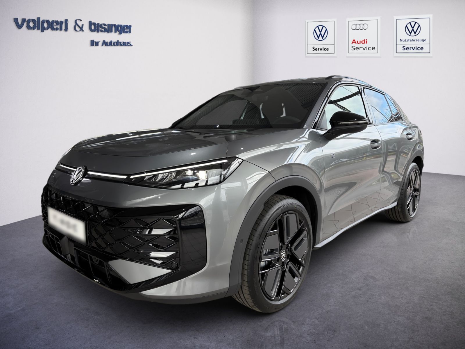 VW T-Roc – T-Roc R-Line 1,5 l eTSI DSG_R-Line_AHK_RFK_AppCo Fahrzeugbild