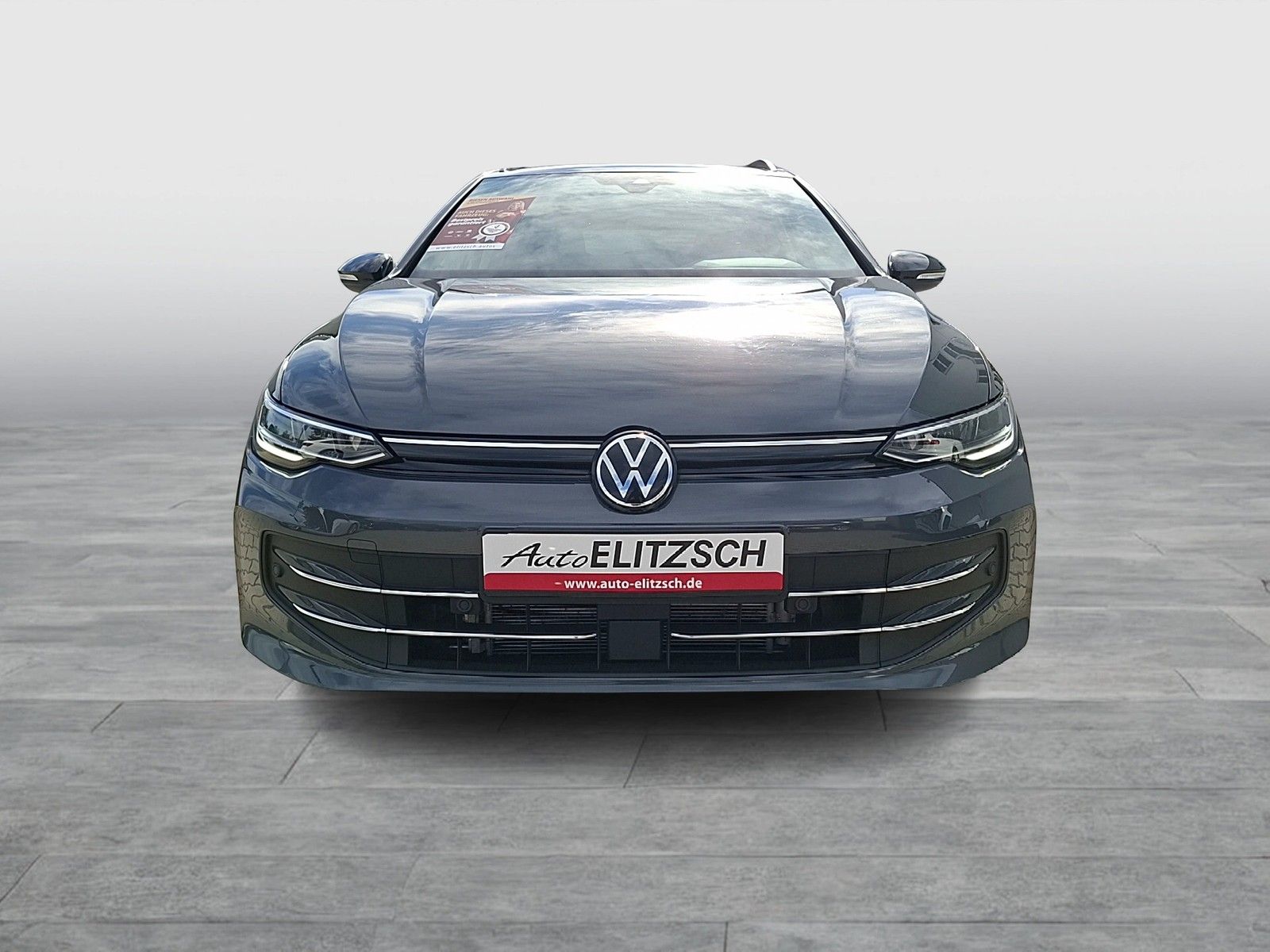 Fahrzeugabbildung Volkswagen Golf VIII Variant TSI Goal LED Navi AID ACC RFK
