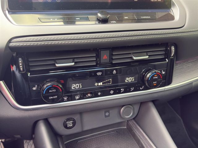 Nissan Qashqai Tekna 4x4*HUD*Pano*Navi*Leder*LED*ACC*