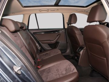Skoda Octavia Combi L&K 4x4 1.8TSI Navi Kamera Pano AH