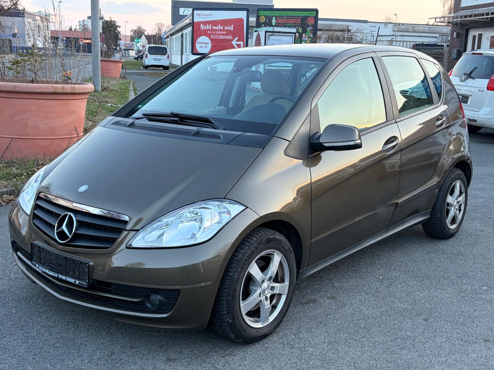 Mercedes-Benz A 180 Automatik/77000KM/Klima/Tüv 08/2027/Euro 5