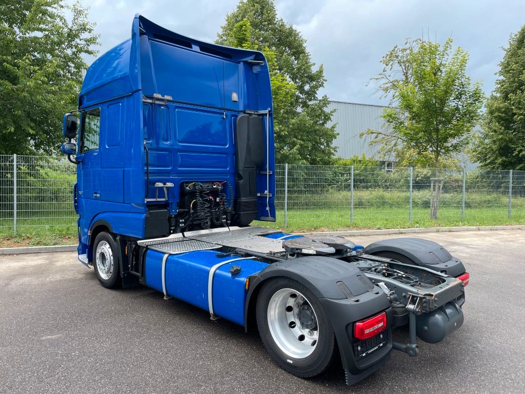 Fahrzeugabbildung DAF FT XF 530 SSC LD