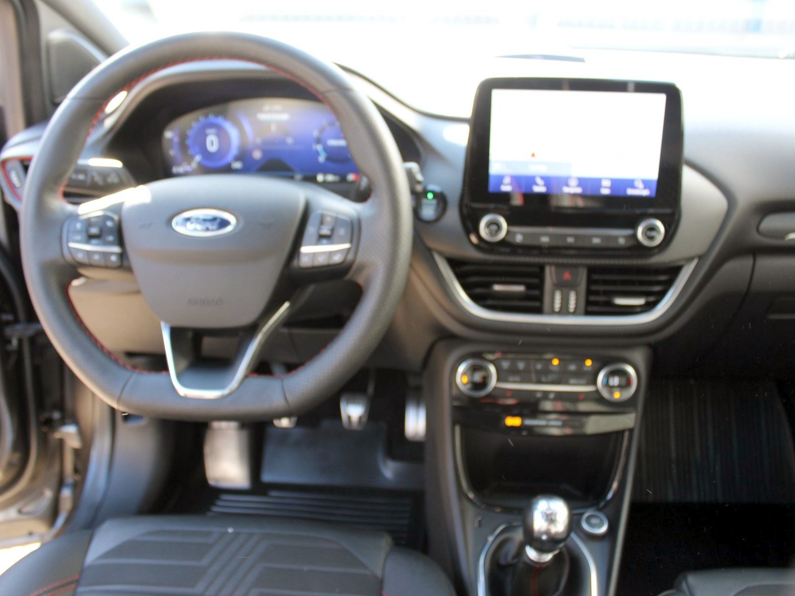 Fahrzeugabbildung Ford Puma ST-Line X 1,0 EcoBoost Mild Hybrid