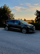Ford S-Max  Vignale  Vollausstattung  211ps - Ford S-Max Gebrauchtwagen in München