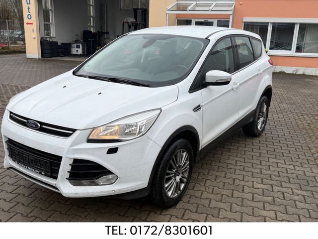 Ford Kuga Titanium  1,6L VOLL  AUTOMATIK 110.TKM  4X4