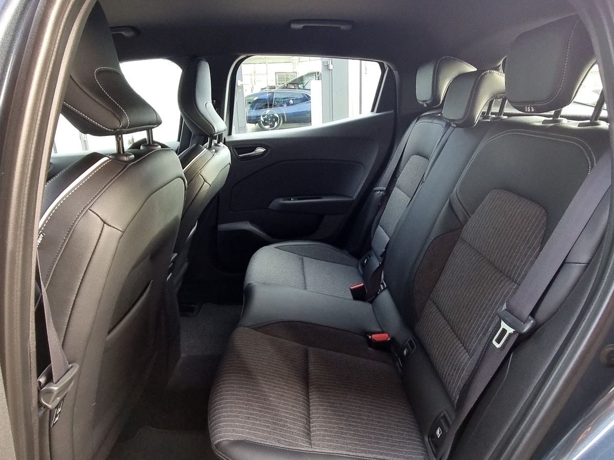 Fahrzeugabbildung Renault Clio INTENS TCe 100