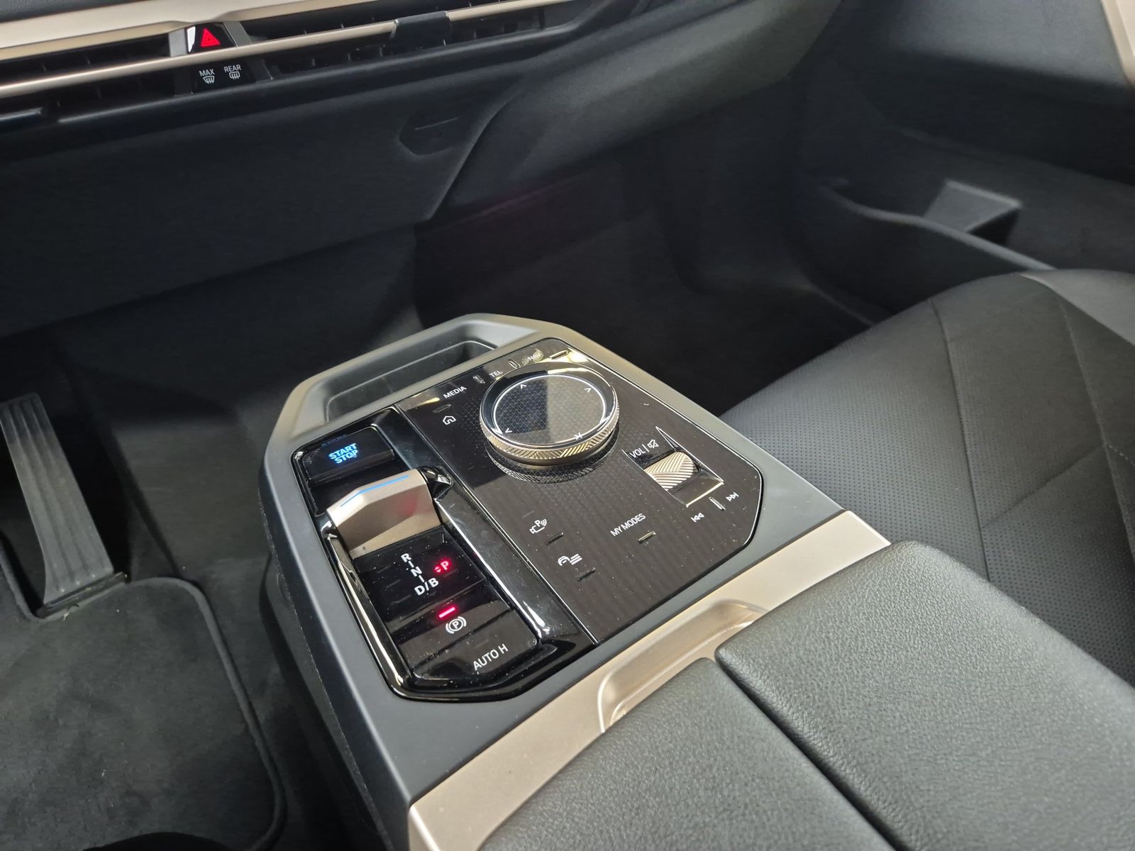 BMW iX xDrive40 Sportpaket|DrivingAss.Prof.|H/K foto 13
