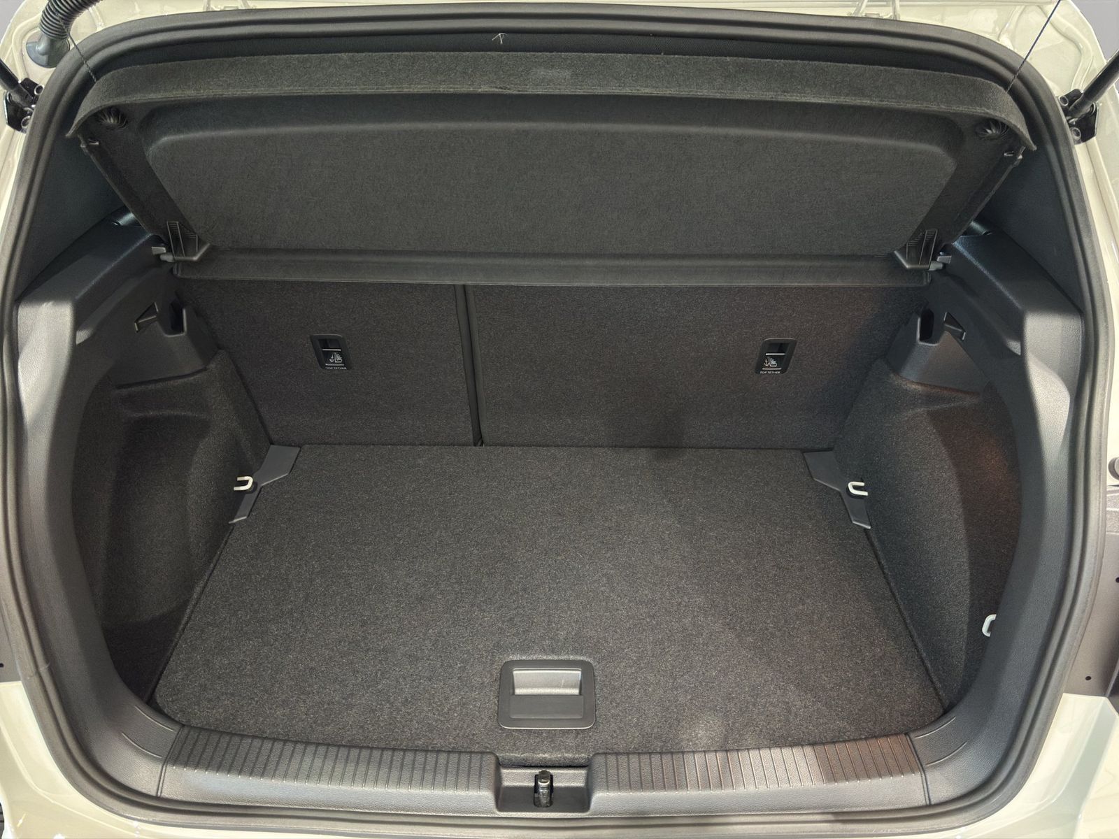 Volkswagen T-Cross - Bild 8