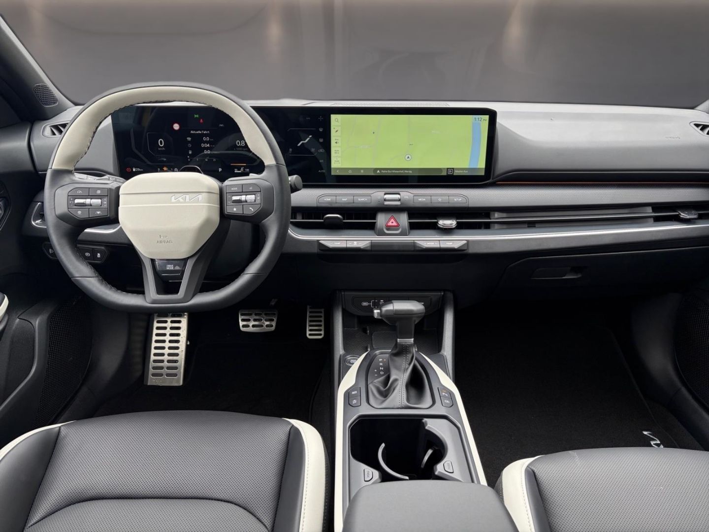Fahrzeugabbildung Kia K4 1.6 T-GDI 132 kW GT-Line HUD El. Panodach Nav