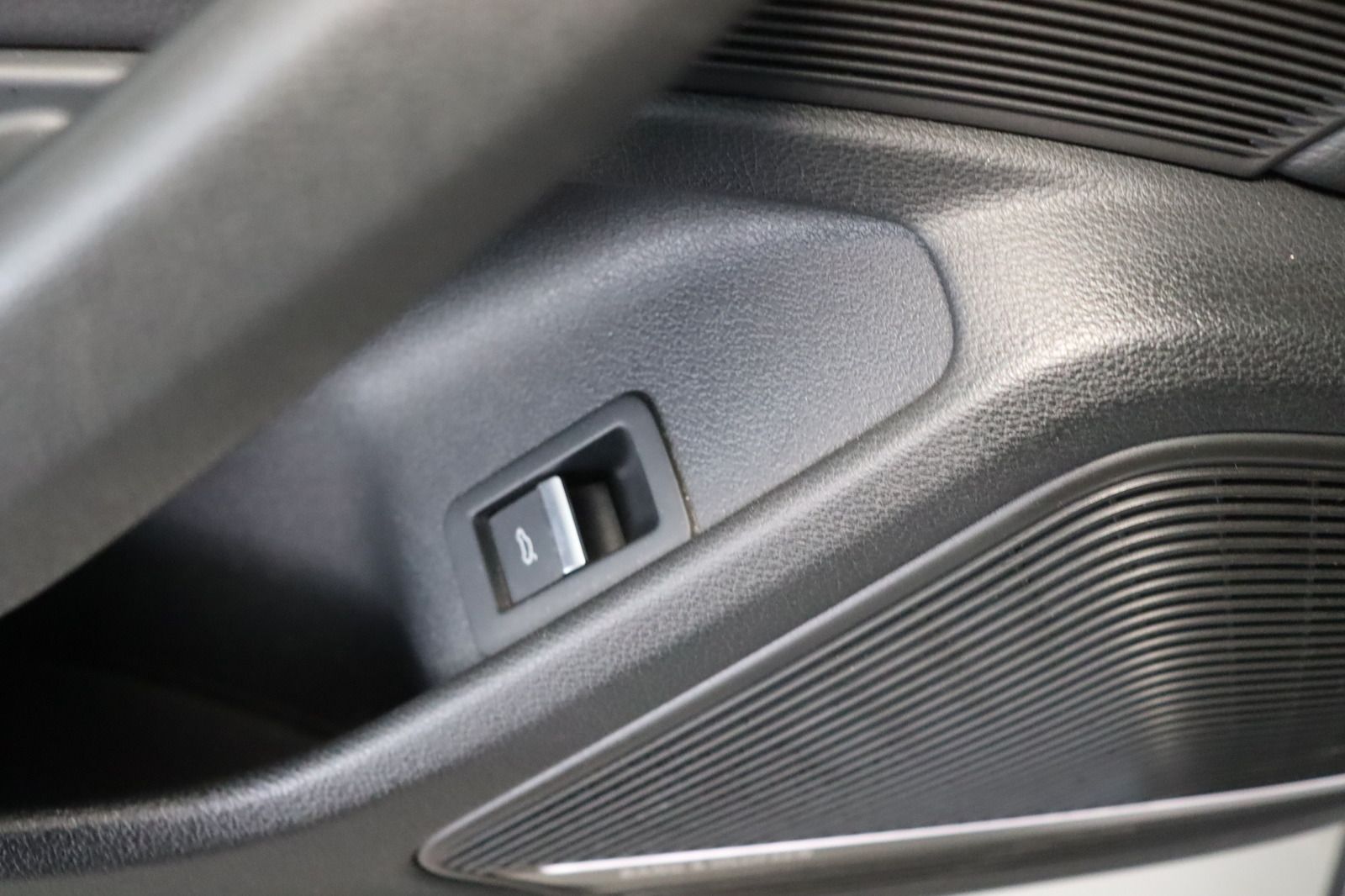 Fahrzeugabbildung Audi A5 Coupe 2.0 TFSi S-line Quattro S-tronic