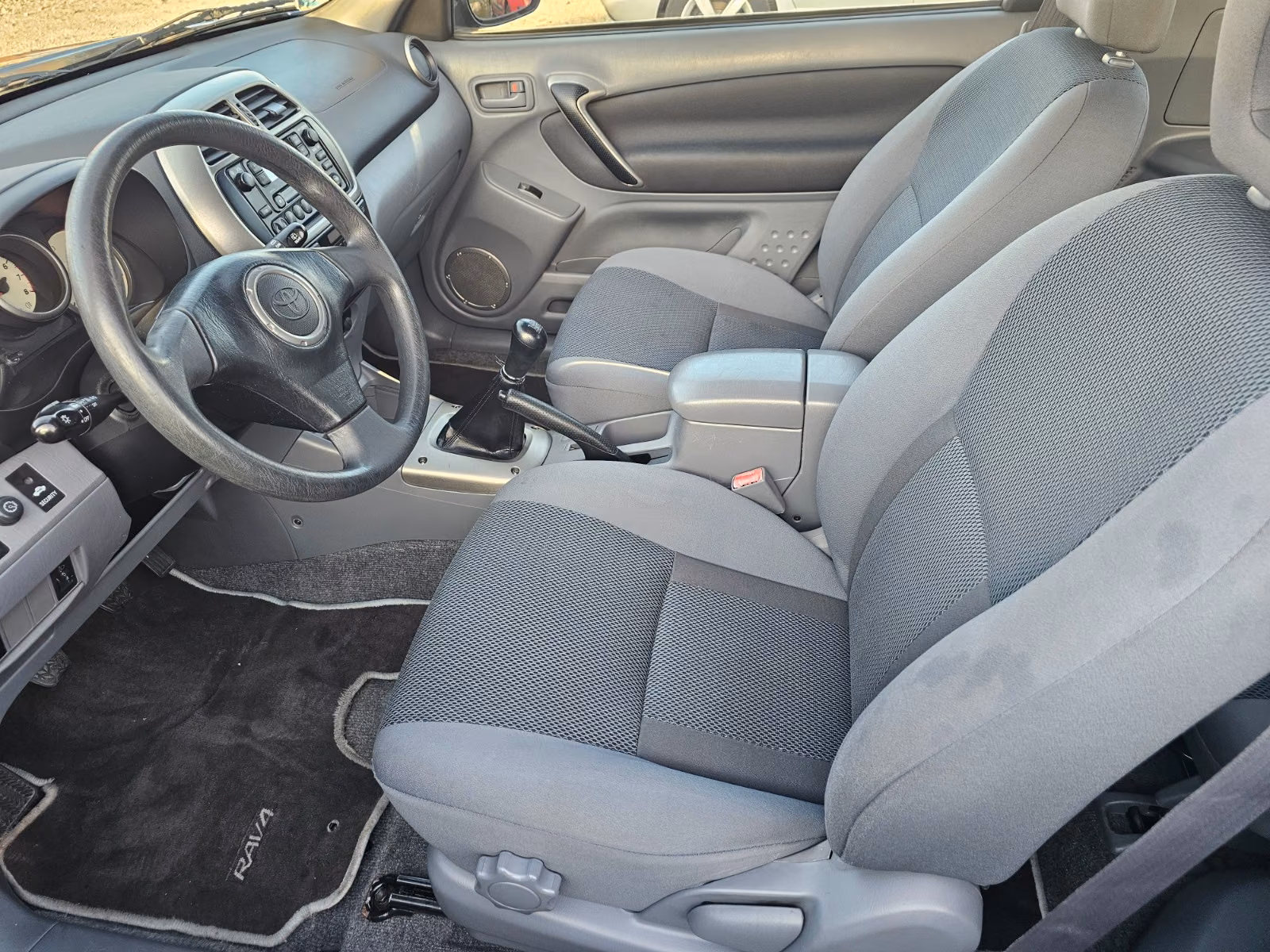 TOYOTA RAV 4 RAV4 2.0 B 4X4 | 150 ch | BVM