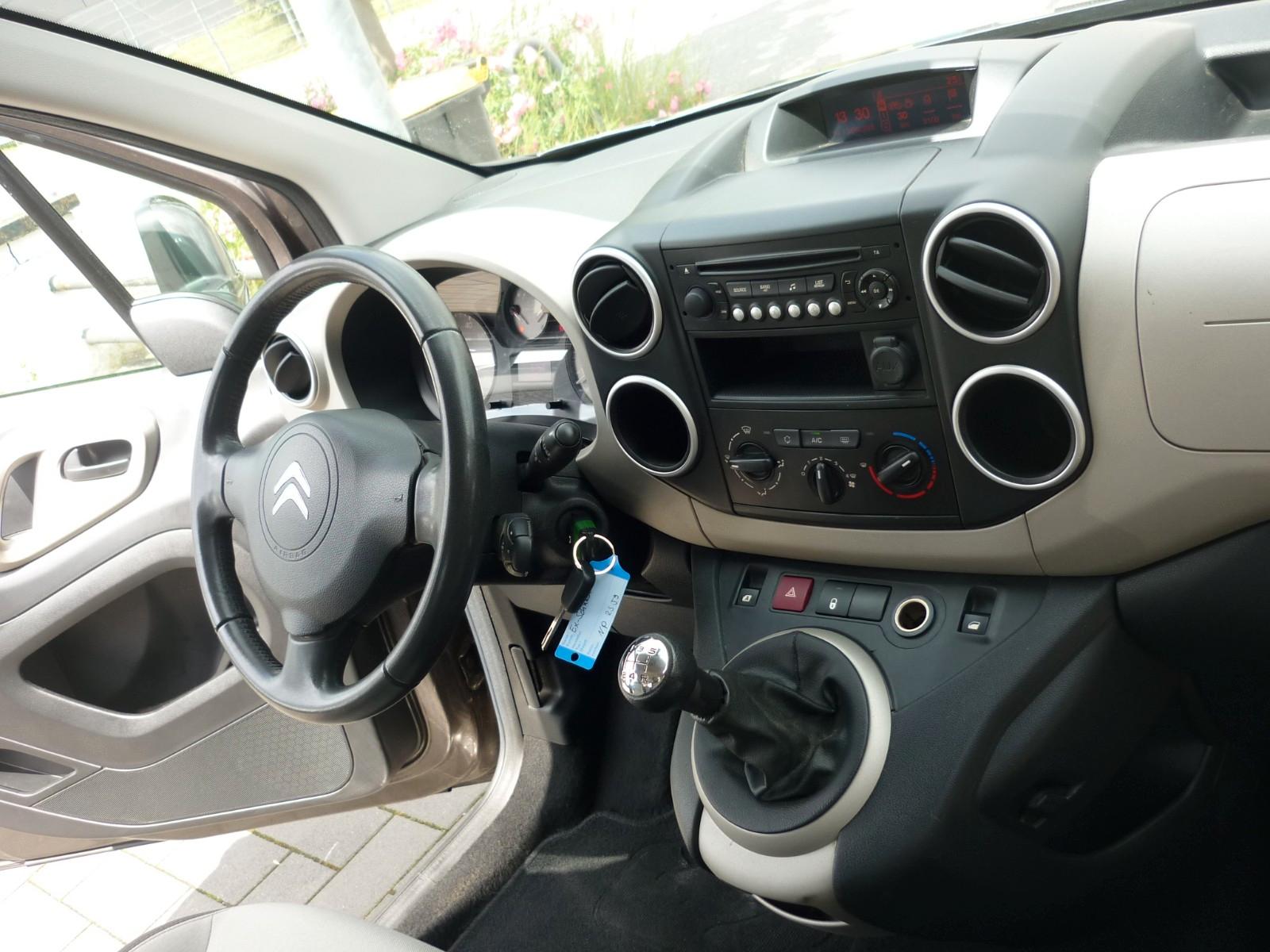 Citroën BERLINGO 1,6i 16V + SELECTION-BLACK+68TKM+1HD.