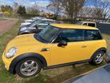 MINI ONE Mini One Motorkontrolle leuchtet - MINI MINI: Gelb