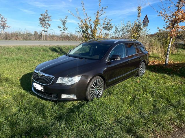 Skoda Superb Combi L&K Laurin & Klement 3T