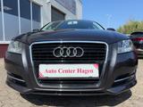 Audi A3 Sportback 1.6 75kW 102PS Attraction/SHZ/Klima - Audi: A10