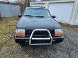 Jeep Grand Cherokee 4.0 Limited Automatik 4x4 AHK - Jeep Grand Cherokee mit Benzin-Antrieb: 4.0