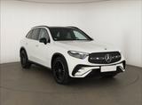 Mercedes-Benz GLC - Mercedes-Benz GLC 300 mit Diesel-Antrieb: Weiß, Schiebedach