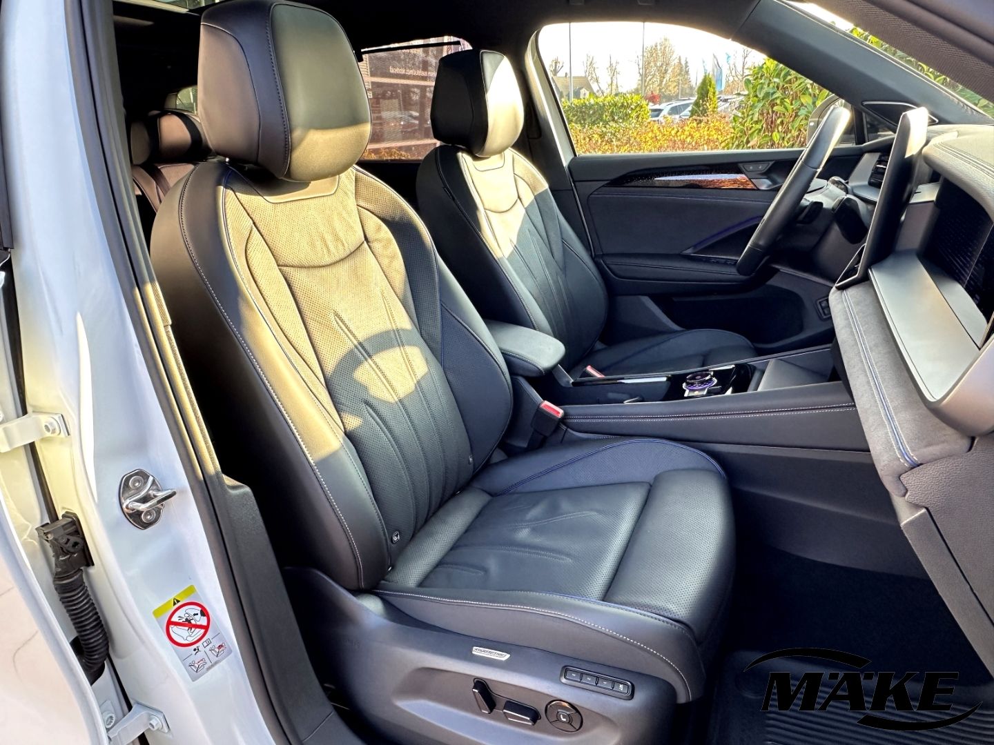 Tayron R-Line 1.5eHybrid DSG BLACK ST. AHZV IQ.L