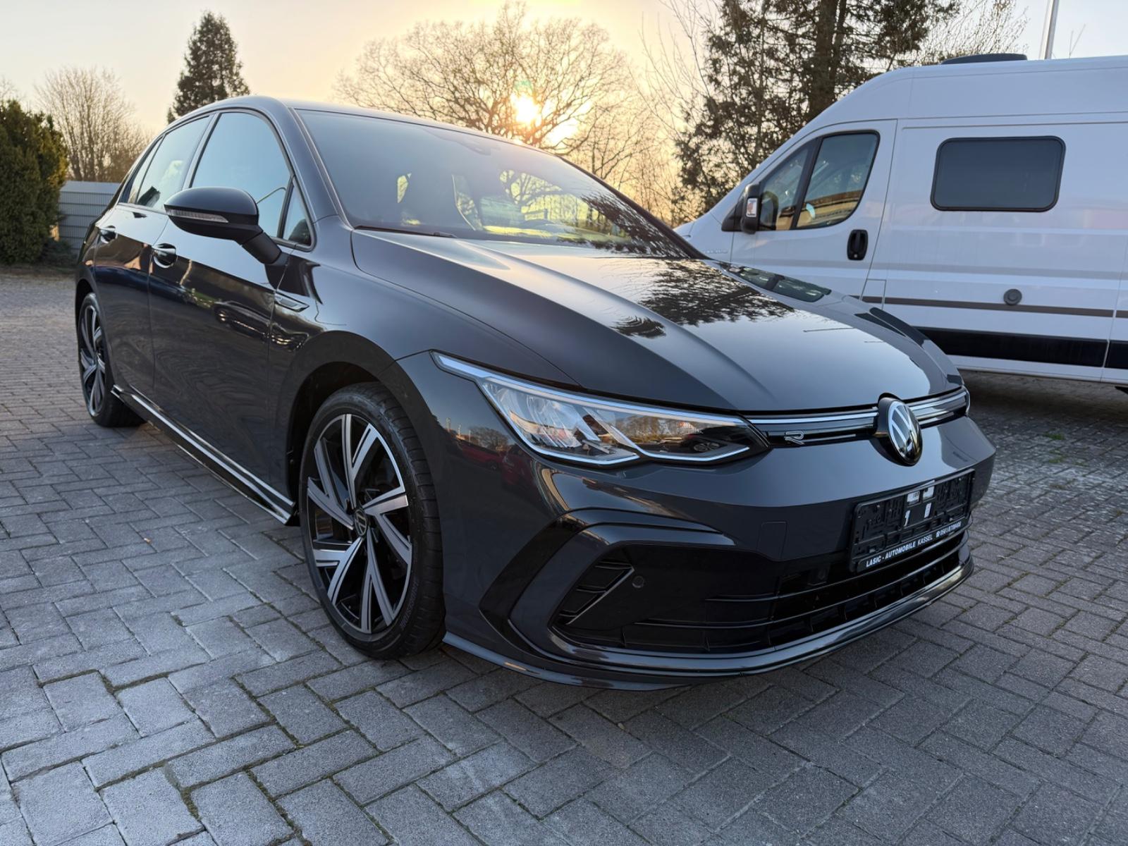 Volkswagen Golf VIII Lim. R-Line