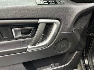 Land-Rover Discovery - 12