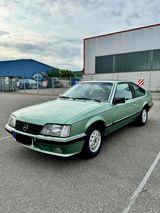 Opel Monza 3.0 E Berlina Ausstattung opalgrün L373 - Opel Monza Gebrauchtwagen