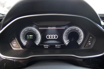 Audi Q3 45 TFSI e S-Line NAVIOPT-BLACKLED