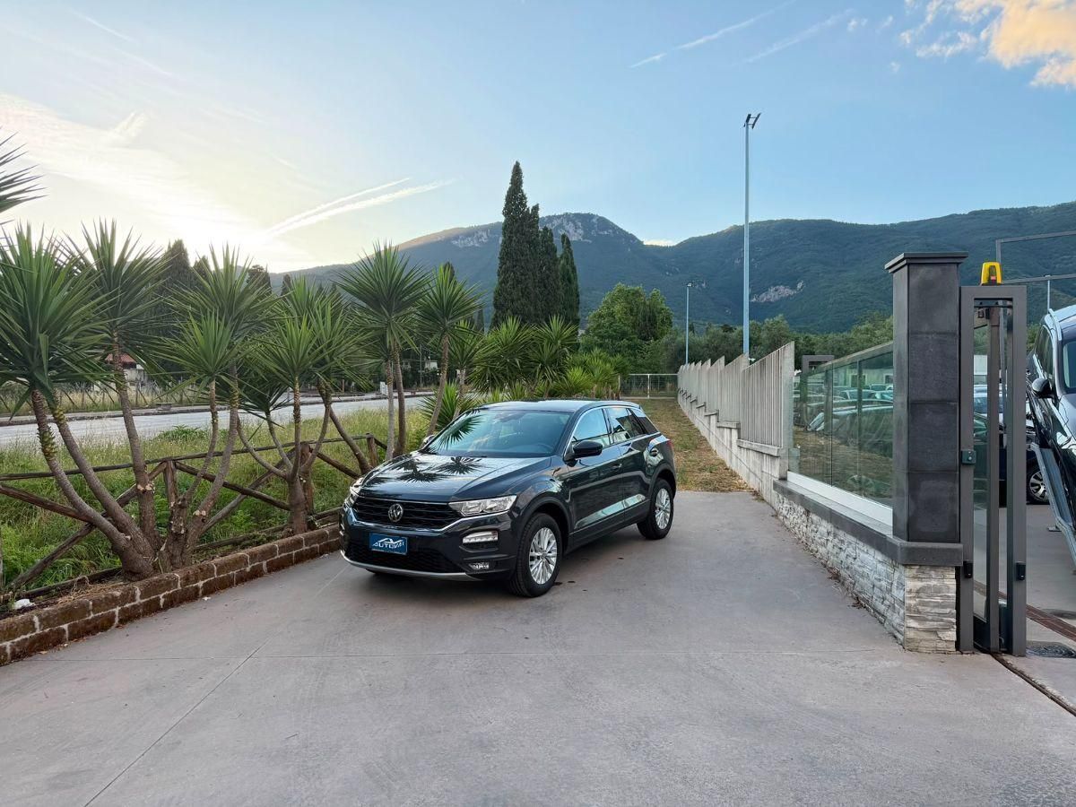 VW VOLKSWAGEN - T-Roc - 1.6 TDI SCR Advanced BlueMo
