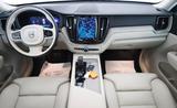 Volvo XC60 AWD Plus Dark Leder,LED,Panorama,360° Cam - : Geländewagen, Awd