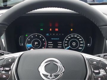 KGM Tivoli ESSENTIAL 1.5 AT NaviCarPlayRFKDABSHZ