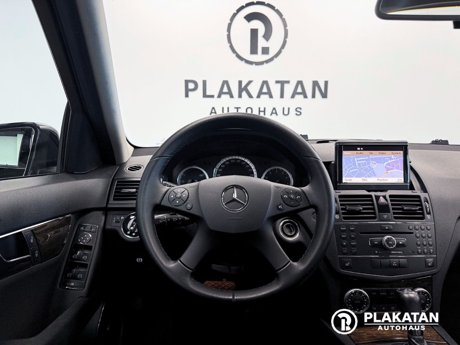 Fahrzeugabbildung Mercedes-Benz C 200 Kompressor Navi, Parksensoren, Service Neu