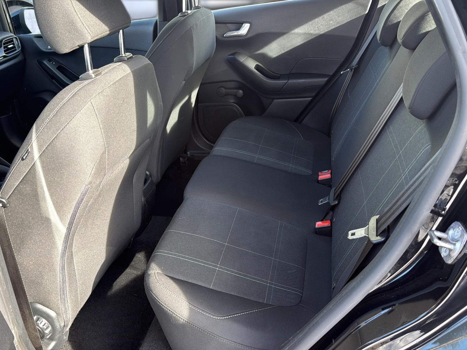 Fahrzeugabbildung Ford Fiesta Cool & Connect/Getriebe+Kupplung neu